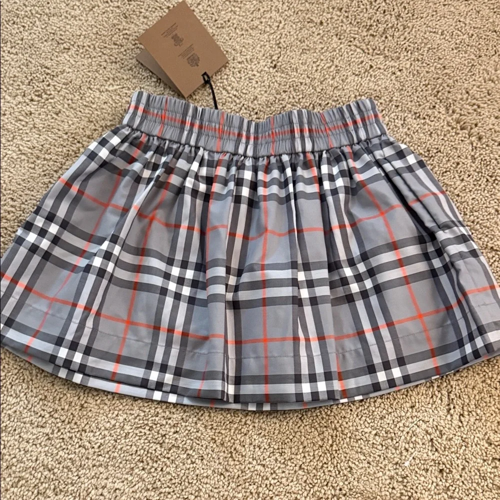 Burberry Pink Logo Tee with Gray Plaid Skirt Set - Picture 7 of 12